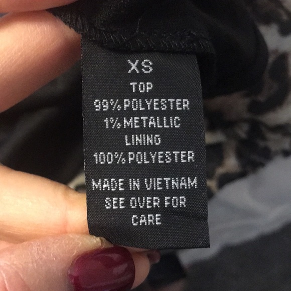 NWT Beautiful Leopard design Blouse, XS - Picture 8 of 8